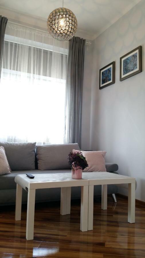 Royals Flower Apartments III Krakow Ngoại thất bức ảnh